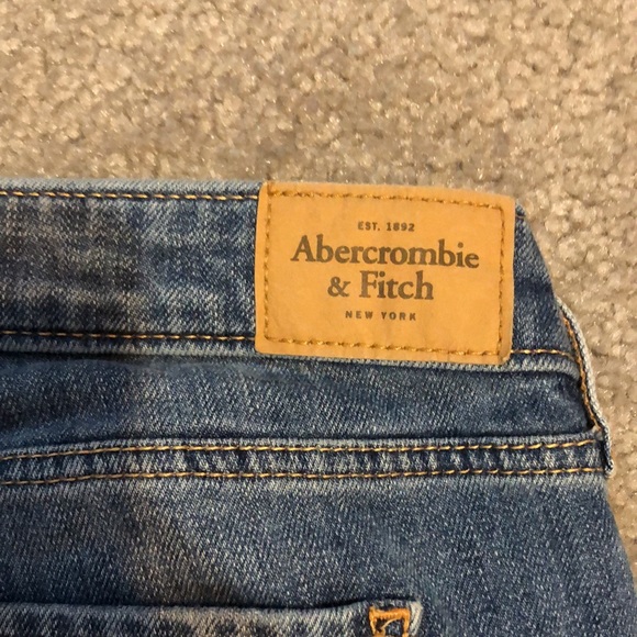 Abercrombie & Fitch Distressed Skinny Jeans - Picture 12 of 12